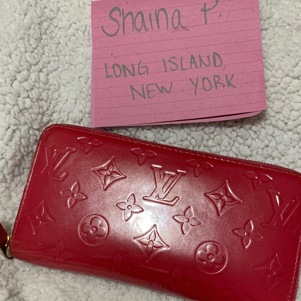 Louis Vuitton Vernis zippy wallet